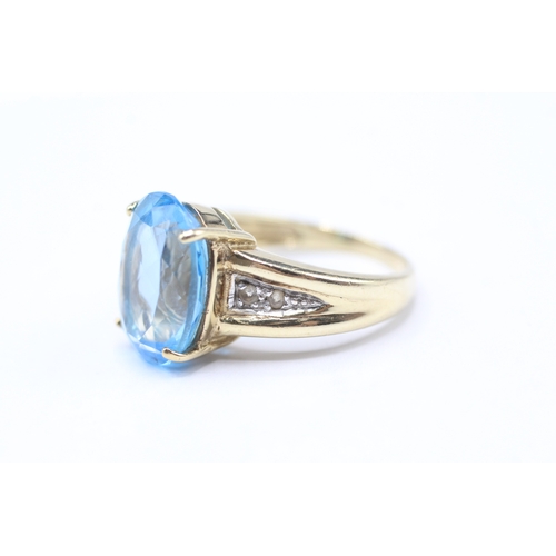 8 - 9ct gold blue topaz & diamond dress rings (5.8g) Size N