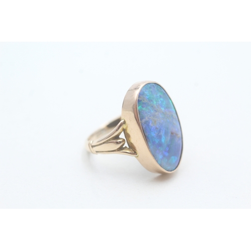 83 - 9ct gold opal doublet dress ring (4.9g) Size N 1/2