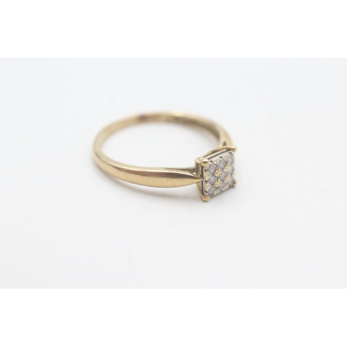 86 - 9ct gold diamond dress ring (1.4g) Size N