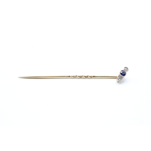 96 - 18ct gold antique sapphire & diamond milgrain set stick pin (2.3g)