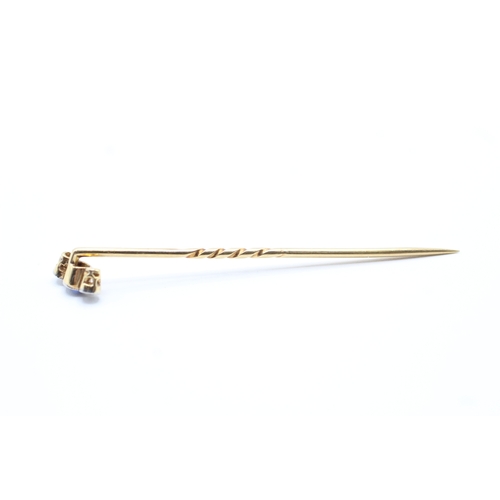 96 - 18ct gold antique sapphire & diamond milgrain set stick pin (2.3g)