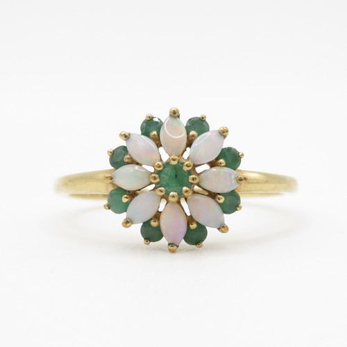 173 - 9ct gold opal and emerald cluster ring (2g) Size V