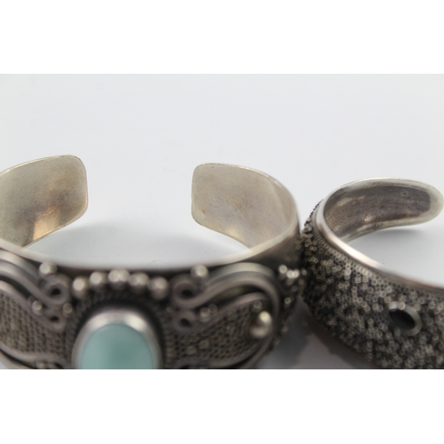 314 - Collection of Sterling Silver Bangles inc. Larimar, Onyx, Textured, Cuff x 2 76g