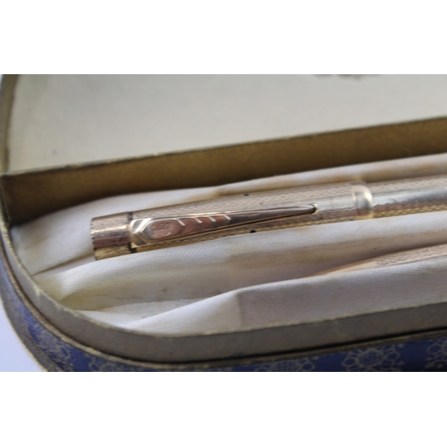 324 - Vintage De La Rue Onoto Gold Plated Fountain Pen w/ 14ct Gold Nib, Pencil, Box