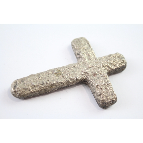 362 - Vintage Stamped .925 Sterling Silver Cast Cross Crucifix Paperweight / Token 93g