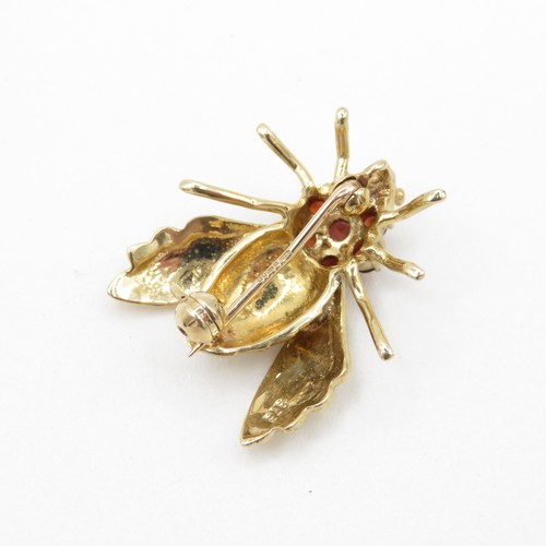 1 - 9ct Gold and red gemstone bug brooch (3.2g)