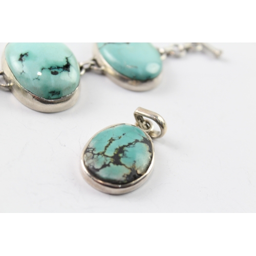 251 - Collection of Sterling Silver Turquoise Jewellery inc. Bracelet, Pendant x 2 75g