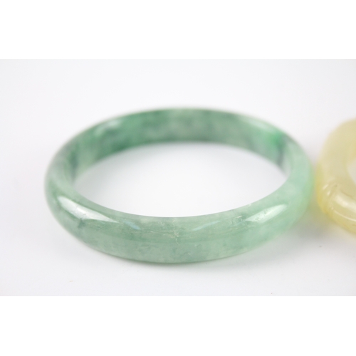 256 - Collection of Jade Bangles inc. Carved x 2 84g