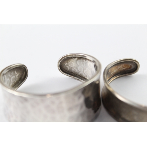 277 - Collection of Sterling Silver Bangles inc. Hammered, Modernist, Cuff x 2 48g