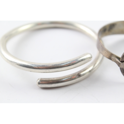 267 - Collection of Sterling Silver Bangles inc. Bypass, Mexico, Modernist x 2 45g