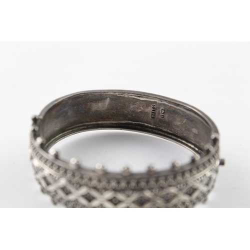 287 - Victorian Sterling Silver Bangle w/ Ornate Design, Granulated Edge 21g