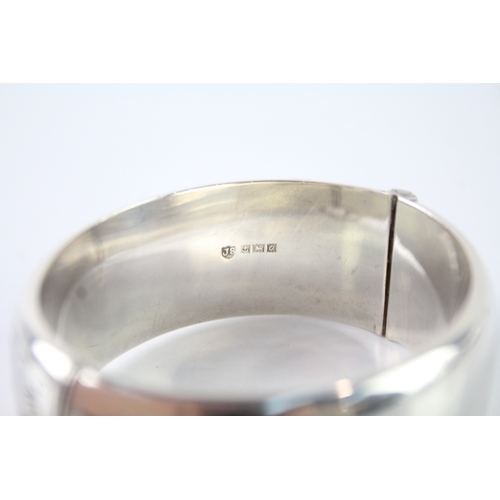 314 - Sterling Silver Mid Century Bangle w/ Etched Design 40g