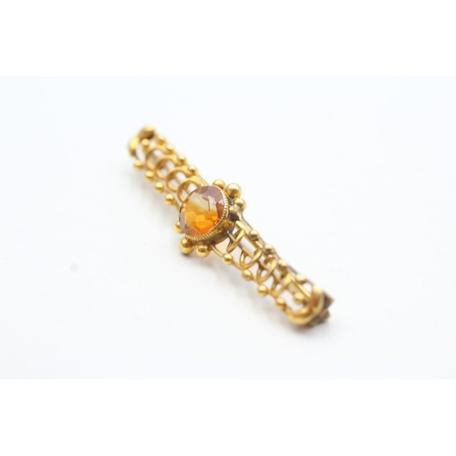 130 - 9ct gold vintage citrine brooch (2.4g)