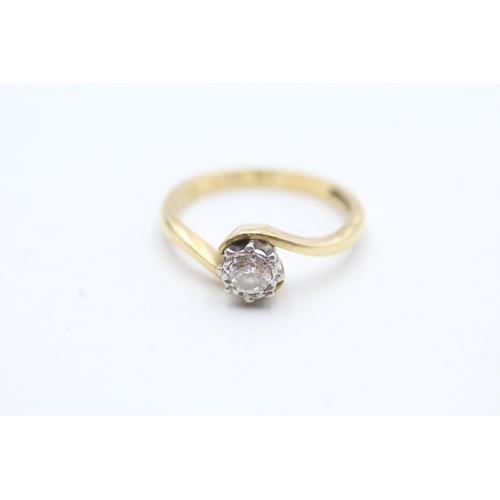 132 - 18ct gold & platinum diamond single stone ring (3.3g) Size M