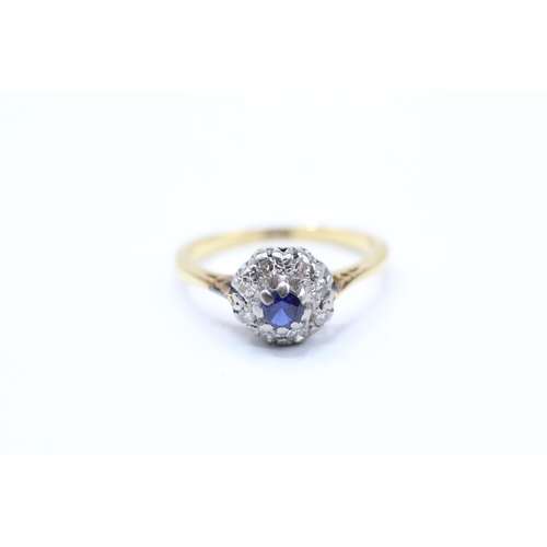 139 - 18ct gold antique synesthetic sapphire & diamond cluster ring (2.4g) Size L