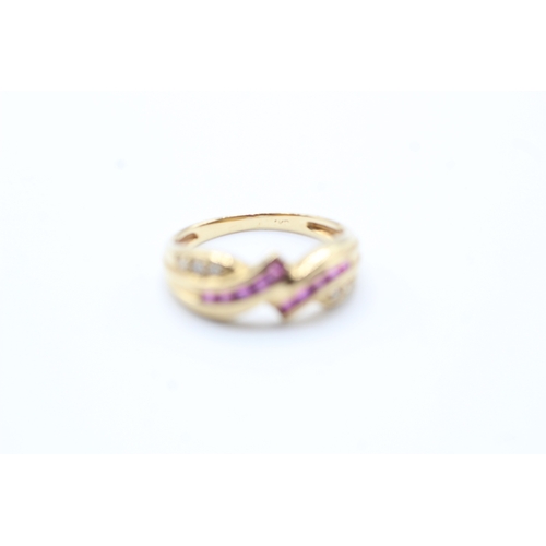 14 - 14ct gold ruby & diamond ruby & diamond dress ring (2g) Size J