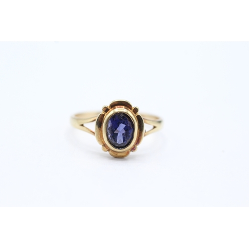 149 - 9ct gold iolite dress ring (2.2g) Size Q