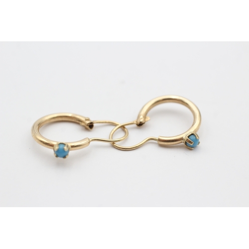 156 - 14ct gold turquoise hoop earrings (1.2g)