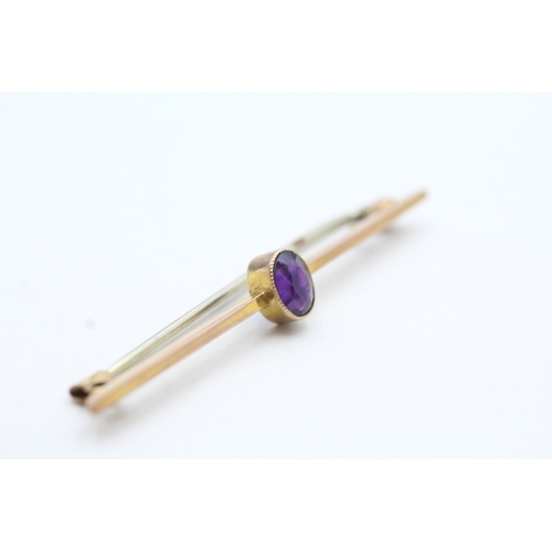 158 - 9ct gold vintage milgraine edge amethyst bar brooch (2g)