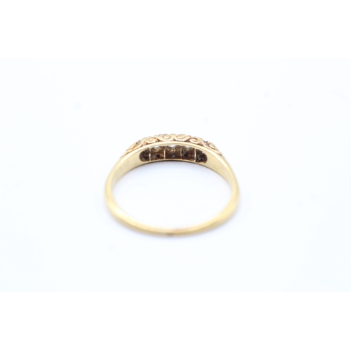 16 - 18ct gold old cut diamond five stone ring (3g) Size Q