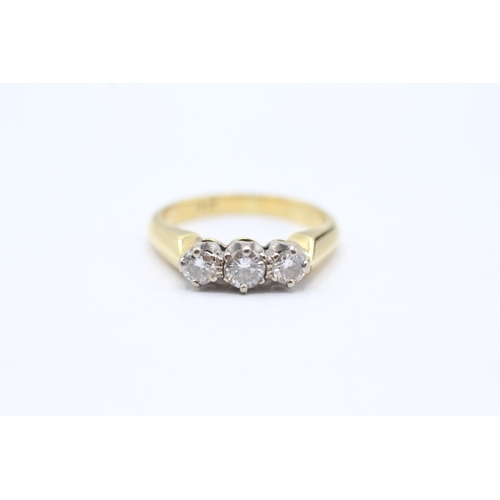 163 - 18ct gold diamond trilogy ring (3.4g) Size J 1/2