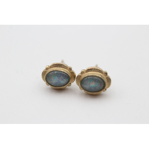 182 - 9ct gold opal triplet stud earrings (1.8g)