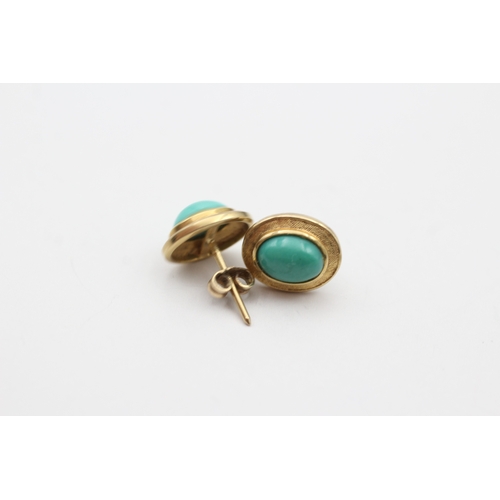 196 - 9ct gold turquoise stud earrings (2.2g)