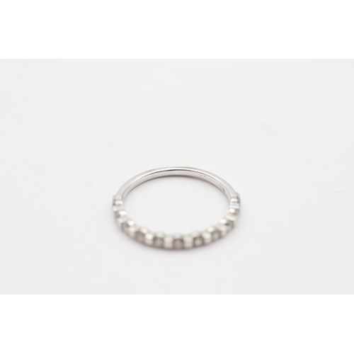 201 - 9ct gold bar set diamond half eternity ring (1.2g) Size N