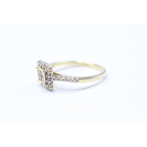 206 - 9ct gold diamond square set ring (2.2g) Size L 1/2