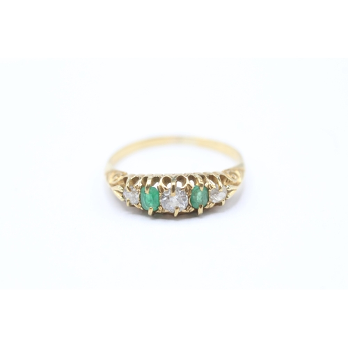 207 - 18ct gold antique emerald and diamond set five stone dress ring (2.7g) Size N