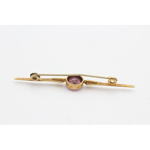 213 - 15ct gold antique pink tourmaline brooch (2.7g)