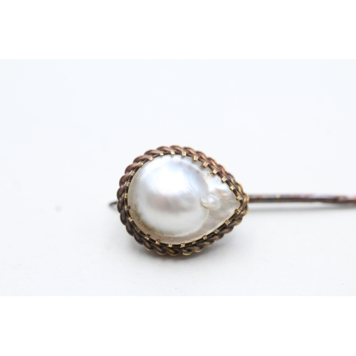 23 - 9ct gold vintage blister pearl stick pin (5.2g)