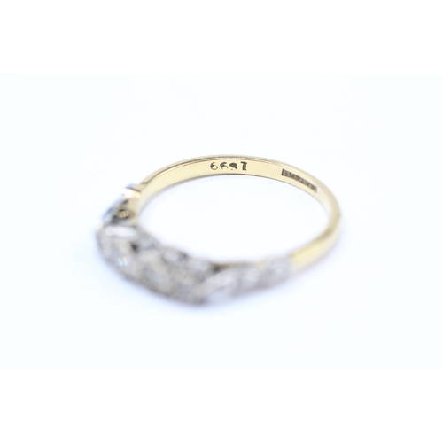 239 - 18ct gold plat diamond four stone ring (2.5g) Size P