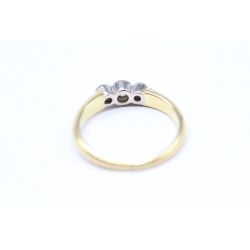 240 - 18ct gold diamond trilogy ring (3.1g) Size L