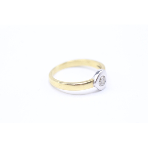 27 - 18ct gold diamond single stone heart ring (2.6g) Size I