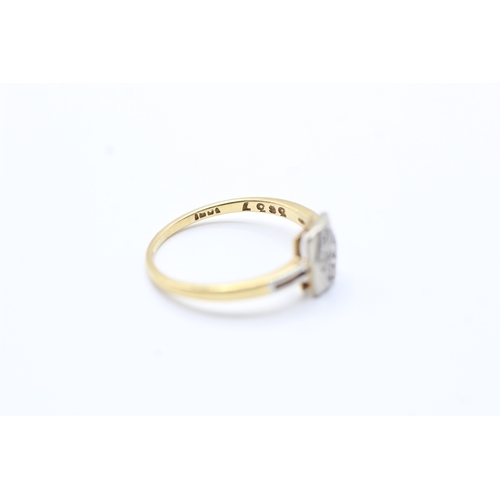 42 - 18ct gold diamond geometric ring (1.8g) Size J 1/2