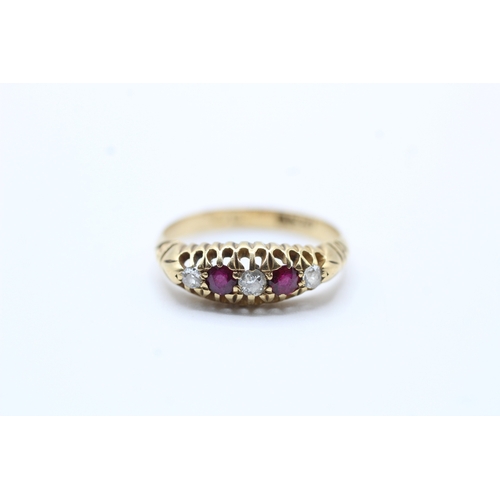 44 - 18ct gold diamond & ruby five stone ring (2.5g) Size L