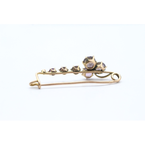 62 - 9ct gold antique amethyst & seed pearl brooch (2g)