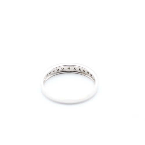 96 - 9ct gold diamond half eternity ring (1.5g) Size P