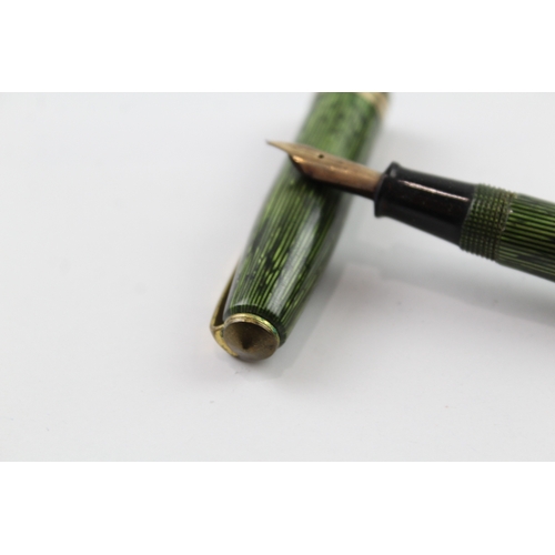 471 - Vintage Conway Stewart 36 Green Fountain Pen w/ 14ct Gold Nib WRITING