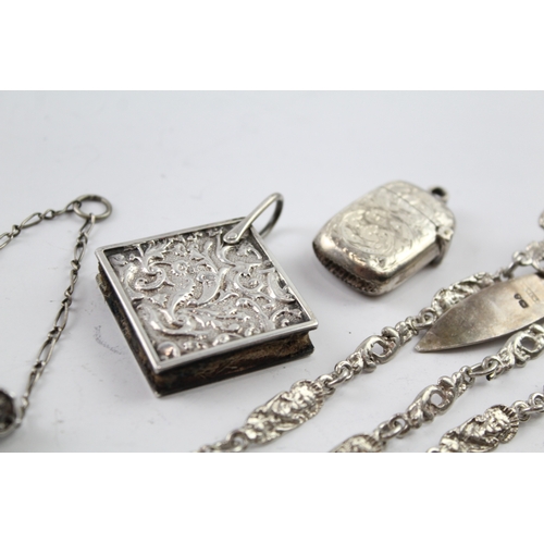 354 - Antique .925 Sterling Silver Ladies Chatelain w/ 4 .925 Silver Accessories 122g