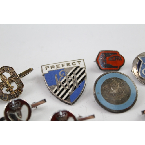 368 - 8 x Vintage Hallmarked .925 Sterling Silver Pin & Lapel Badges Inc Enamel (49g)