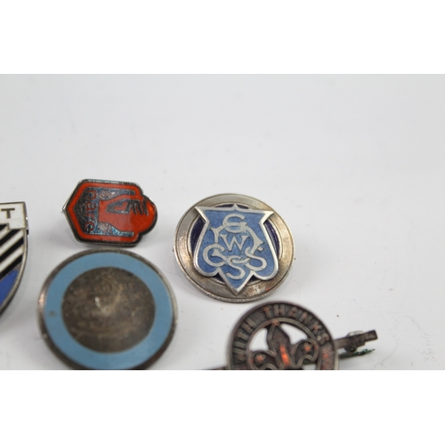 368 - 8 x Vintage Hallmarked .925 Sterling Silver Pin & Lapel Badges Inc Enamel (49g)