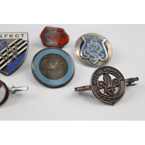 368 - 8 x Vintage Hallmarked .925 Sterling Silver Pin & Lapel Badges Inc Enamel (49g)