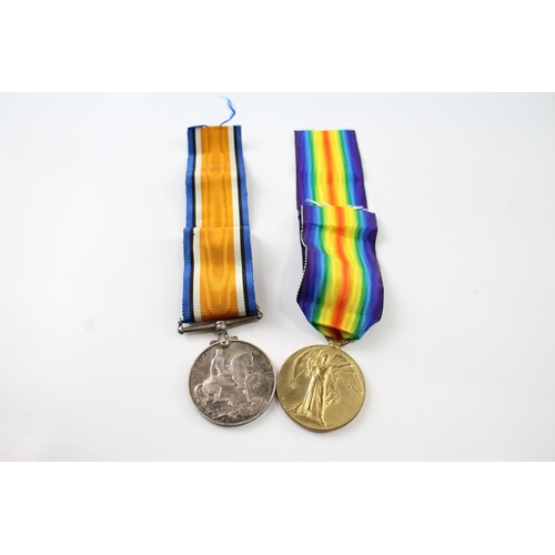 396 - WW1 Medal Pair 48164 Pte B.A Robinson Welsh Regt x 2