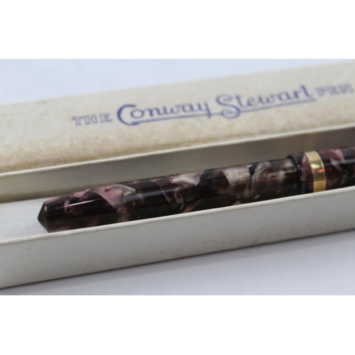 469 - Vintage Conway Stewart 84 Brown Fountain Pen w/ 14ct Gold Nib WRITING Boxed