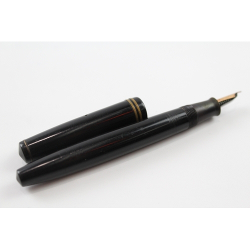 472 - Vintage Parker Victory Black Fountain Pen w/ 14ct Gold Nib WRITING