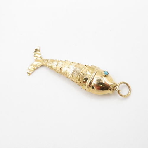 1 - 9ct Gold Articulated Fish Pendant with Turquoise Eyes - 2.4g