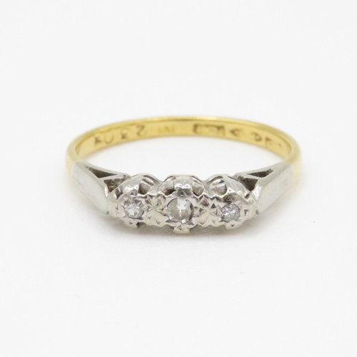 215 - 18ct gold diamond three stone ring (2g) Size J