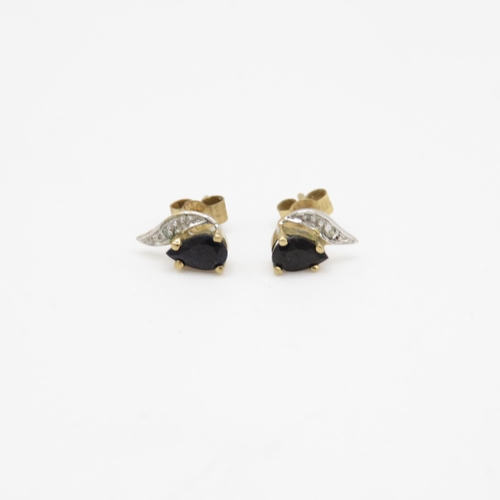 218 - 9ct gold sapphire and diamond stud earrings (0.7g)